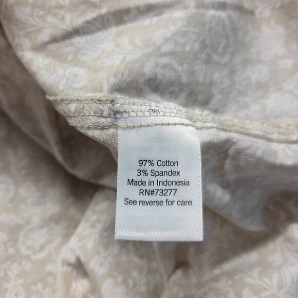 Croft & Barrow 3X Beige White Floral Semi Fitted Button Up Longsleeve Blouse - Picture 9 of 10